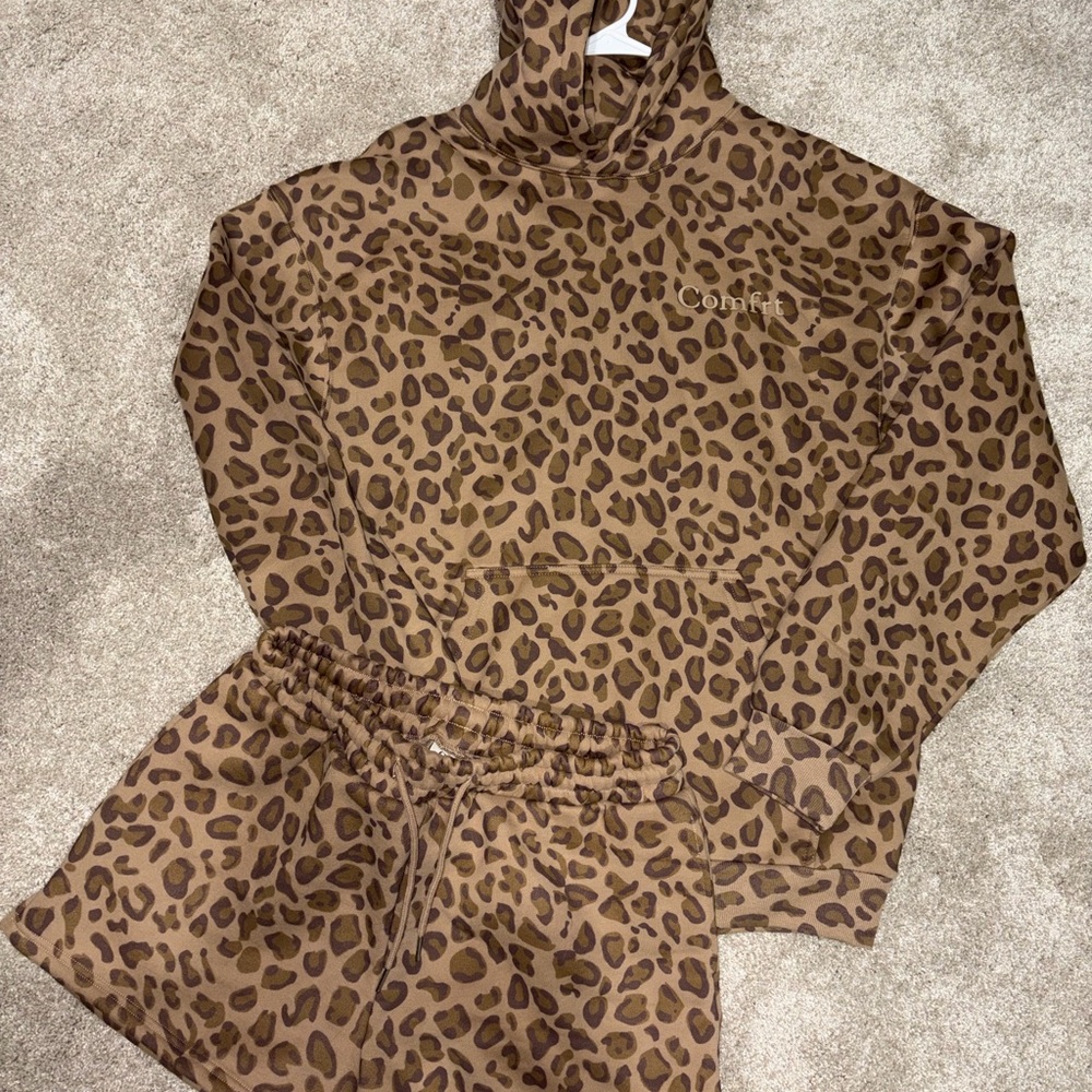 Comfrt Leopard Print Hoodie and Shorts Set